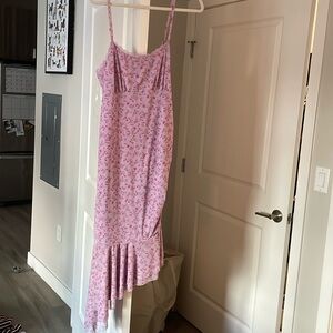 never worn, tag still on, asymmetrical dress from target. size large